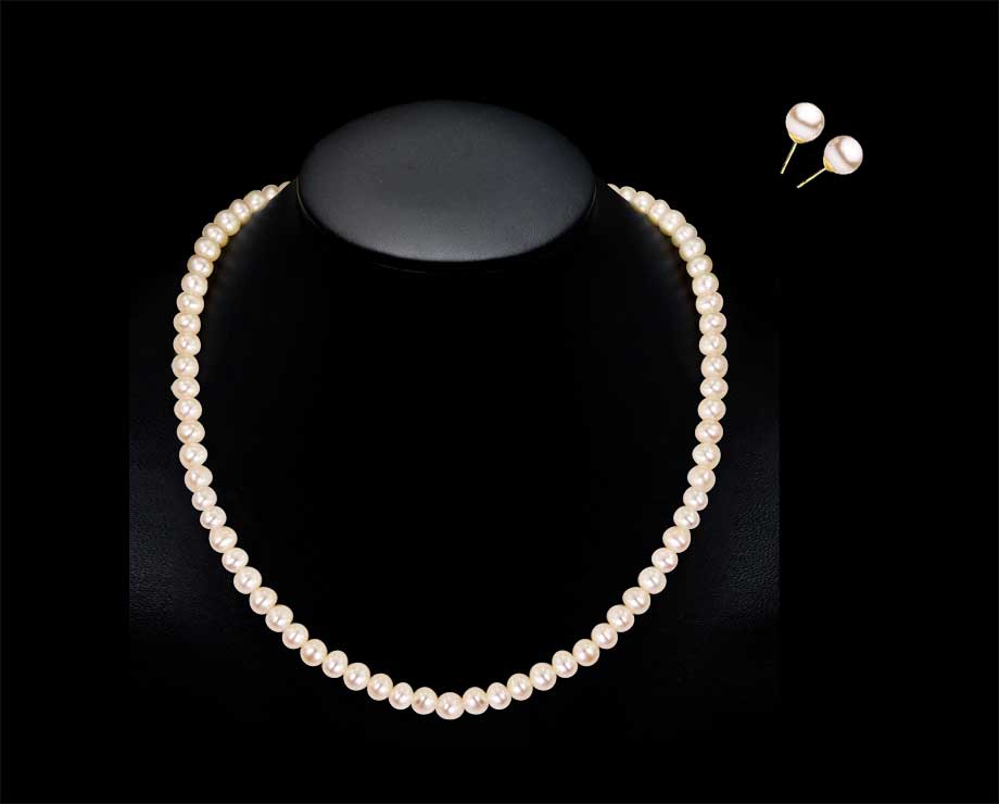 pearl necklace with earrings