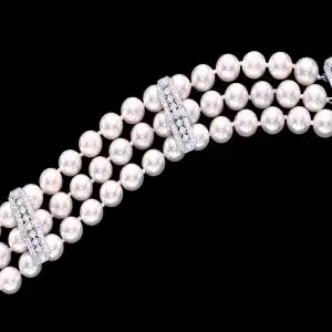 Diamond Studded Pearl Bracelet