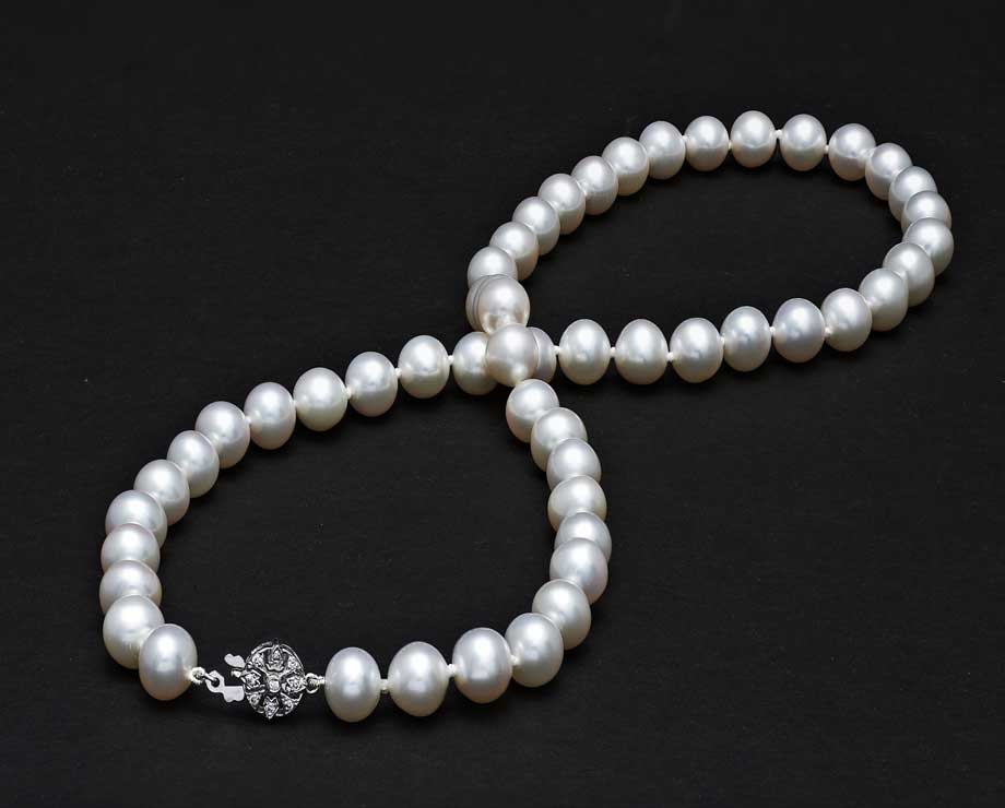 silver with pearl jewellery